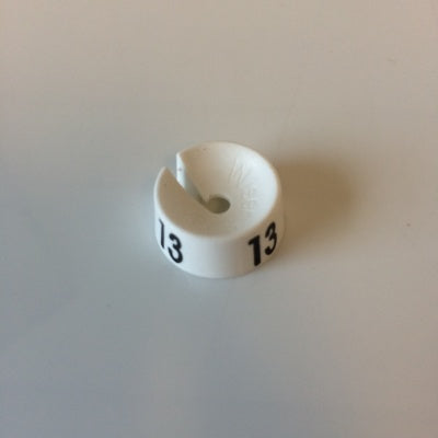 Klika -  MB wit/zwart 13 voor op kledinghanger