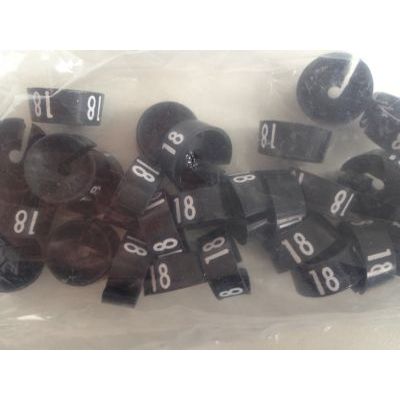 Klika -  MB zwart/wit 18 voor op kledinghanger