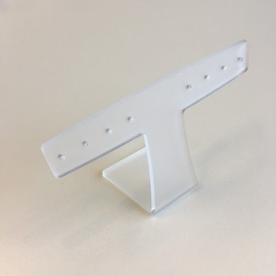 Klika -  Oorbellenstandaardje frost T-model