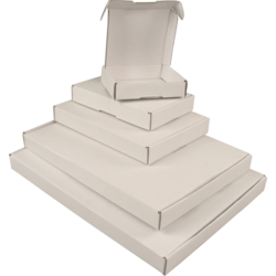 Briefkasten mit Klappe 110x110x28mm weiß