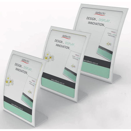 Deflecto – gebogener Prospekthalter im A6-Format