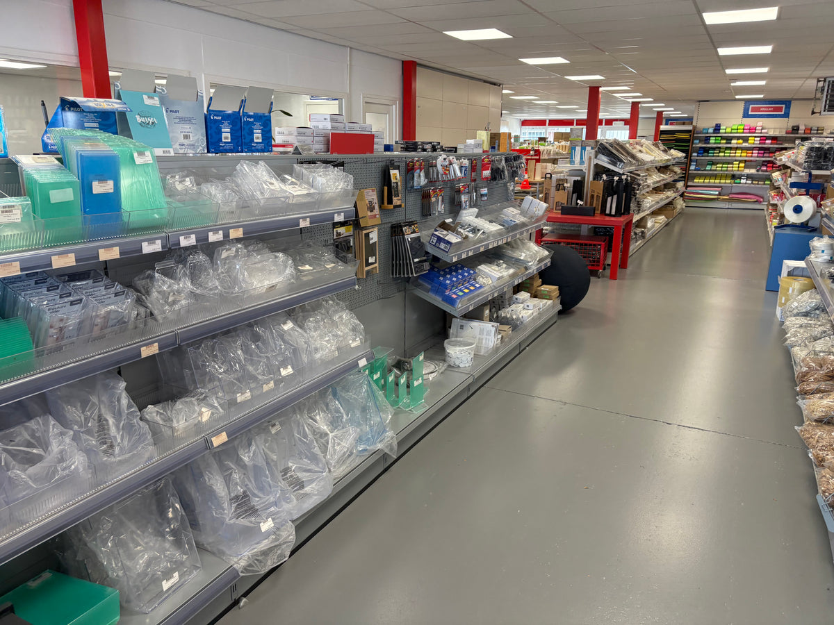 Kleinkantoor showroom - kantoorartikelen gangpad